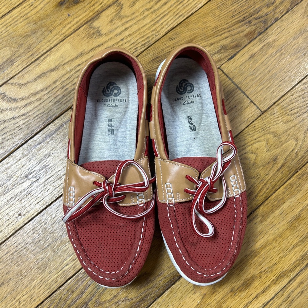 Clarks Cloudsteppers Burgundy Red Perforated Boat Shoes Loafers Womens 8.5